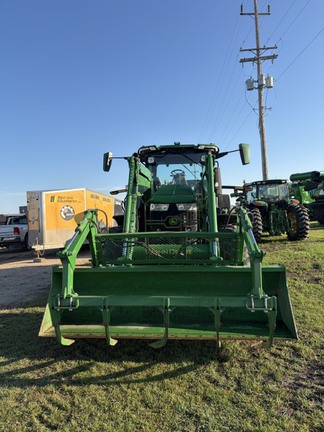 2020 John Deere 7R 210 Tractor
