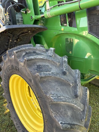 2020 John Deere 7R 210 Tractor