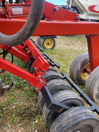 2007 Bourgault 5710 Air Seeder