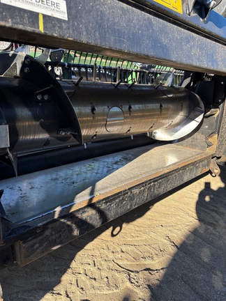 2022 MacDon FD235 Header Combine
