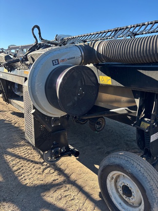 2022 MacDon FD235 Header Combine