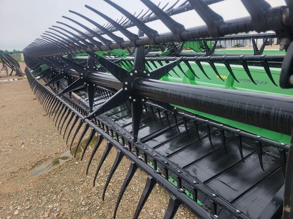 2021 John Deere RD40F Header Combine