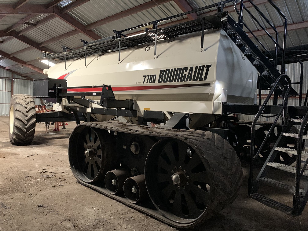 2014 Bourgault 3320 Air Drill