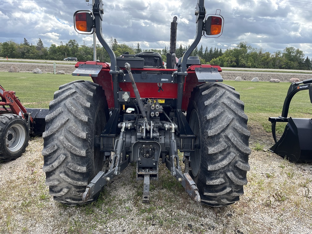 2014 Massey Ferguson 4609 Tractor