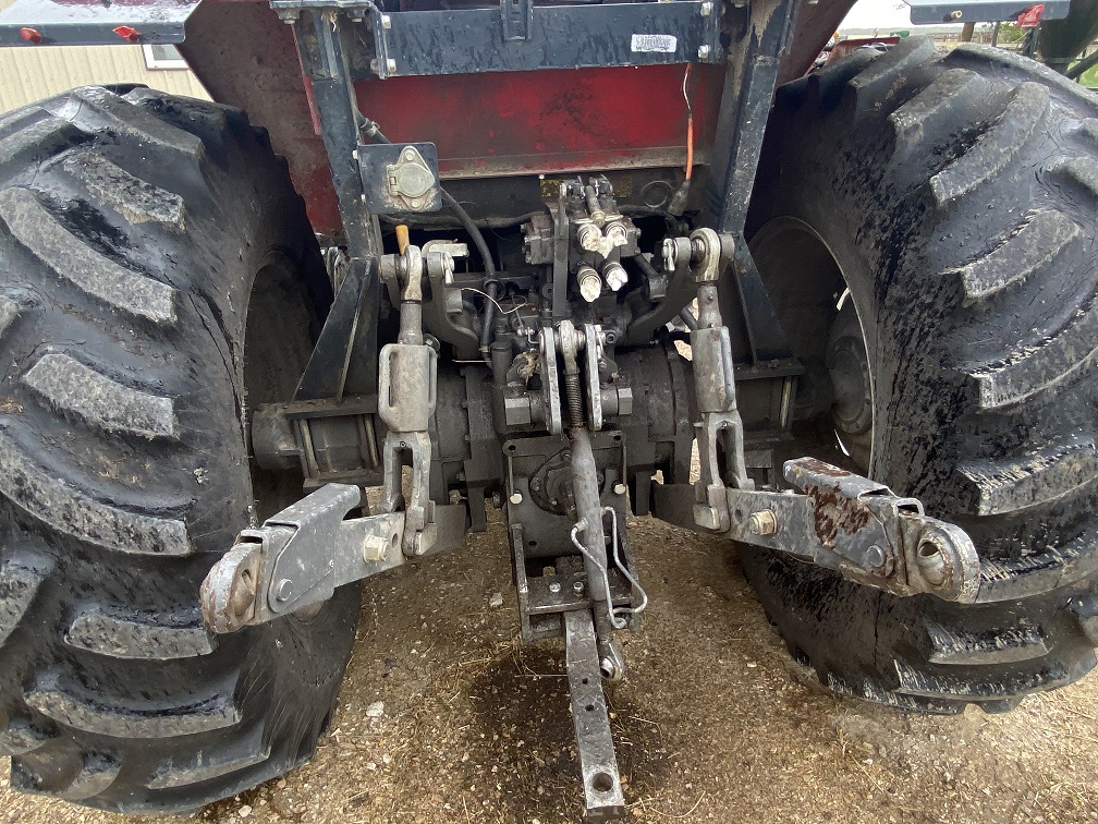 2014 Massey Ferguson 4609 Tractor