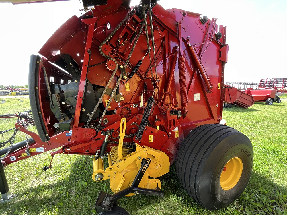 2021 New Holland Rollbelt 560 Baler/Round