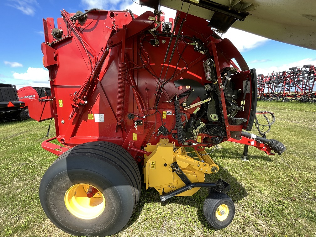 2021 New Holland Rollbelt 560 Baler/Round