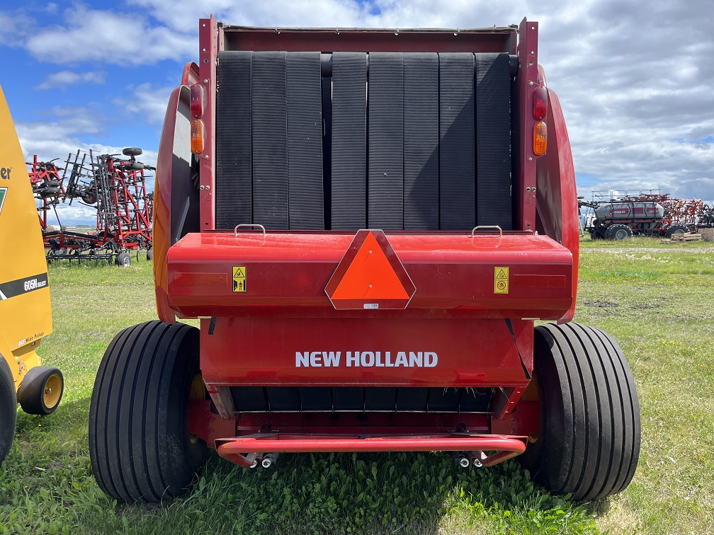 2021 New Holland Rollbelt 560 Baler/Round