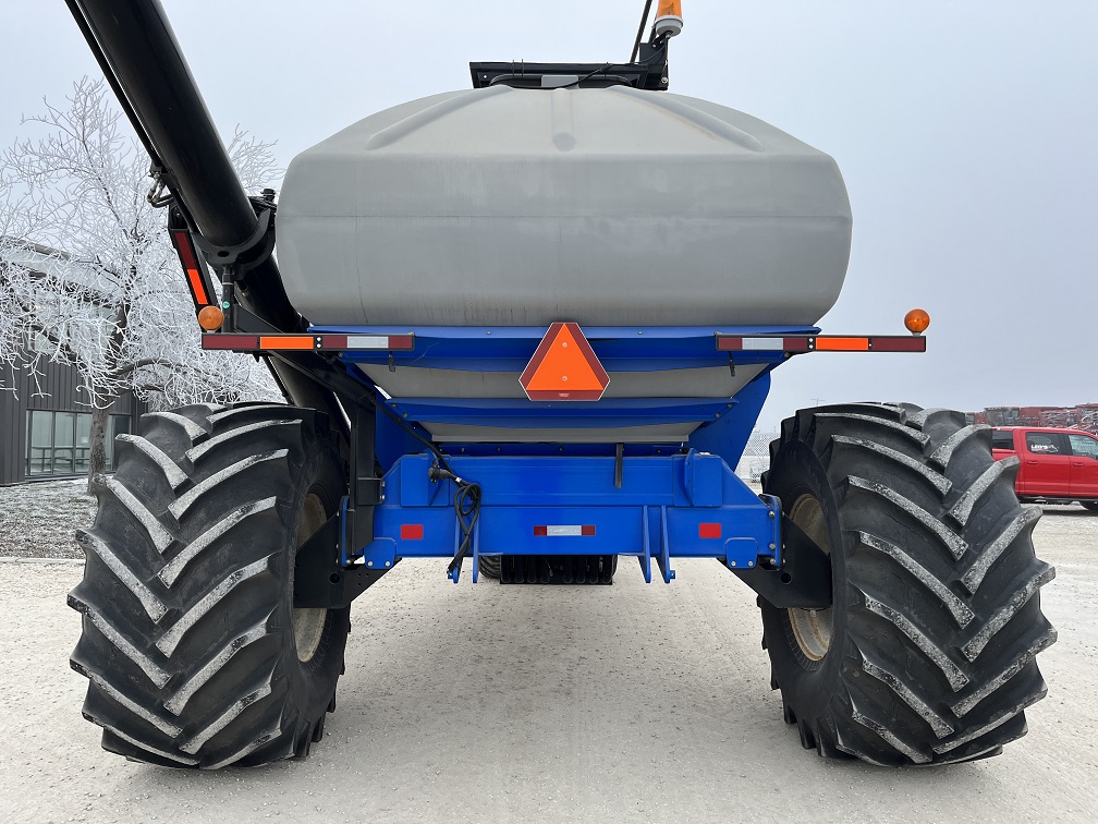 2014 New Holland P1060 Air Tank/Cart