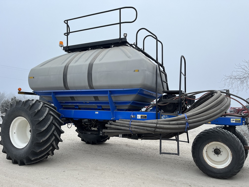 2014 New Holland P1060 Air Tank/Cart