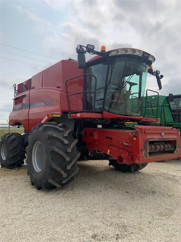 2015 Case IH 9240 Combine