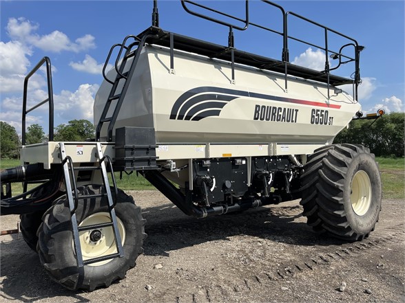 2016 Bourgault 3320-60 Air Seeder