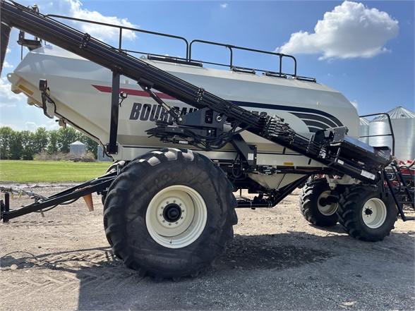 2016 Bourgault 3320-60 Air Seeder