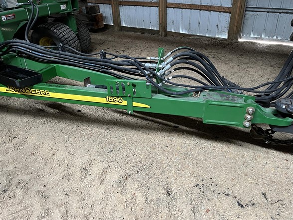 2012 John Deere 1890 Air Seeder