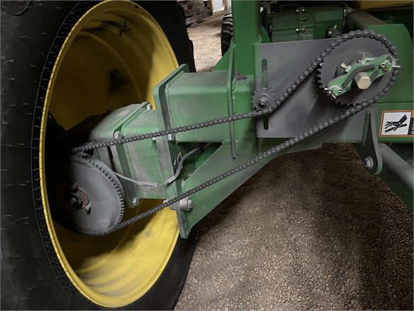 2012 John Deere 1890 Air Seeder