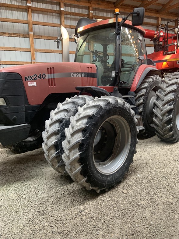 2002 Case IH MX240 Tractor