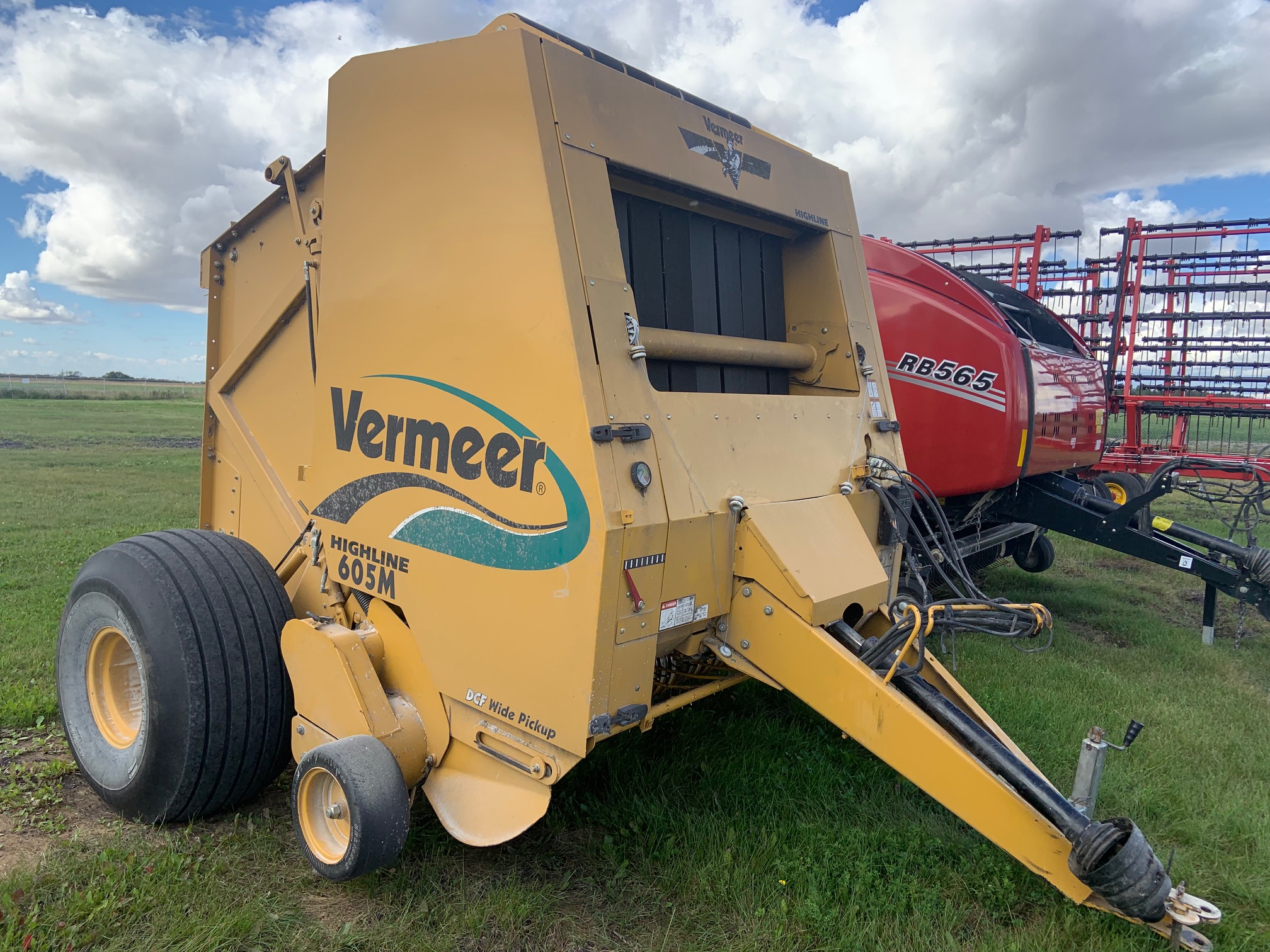 2008 Vermeer 605M Baler/Round