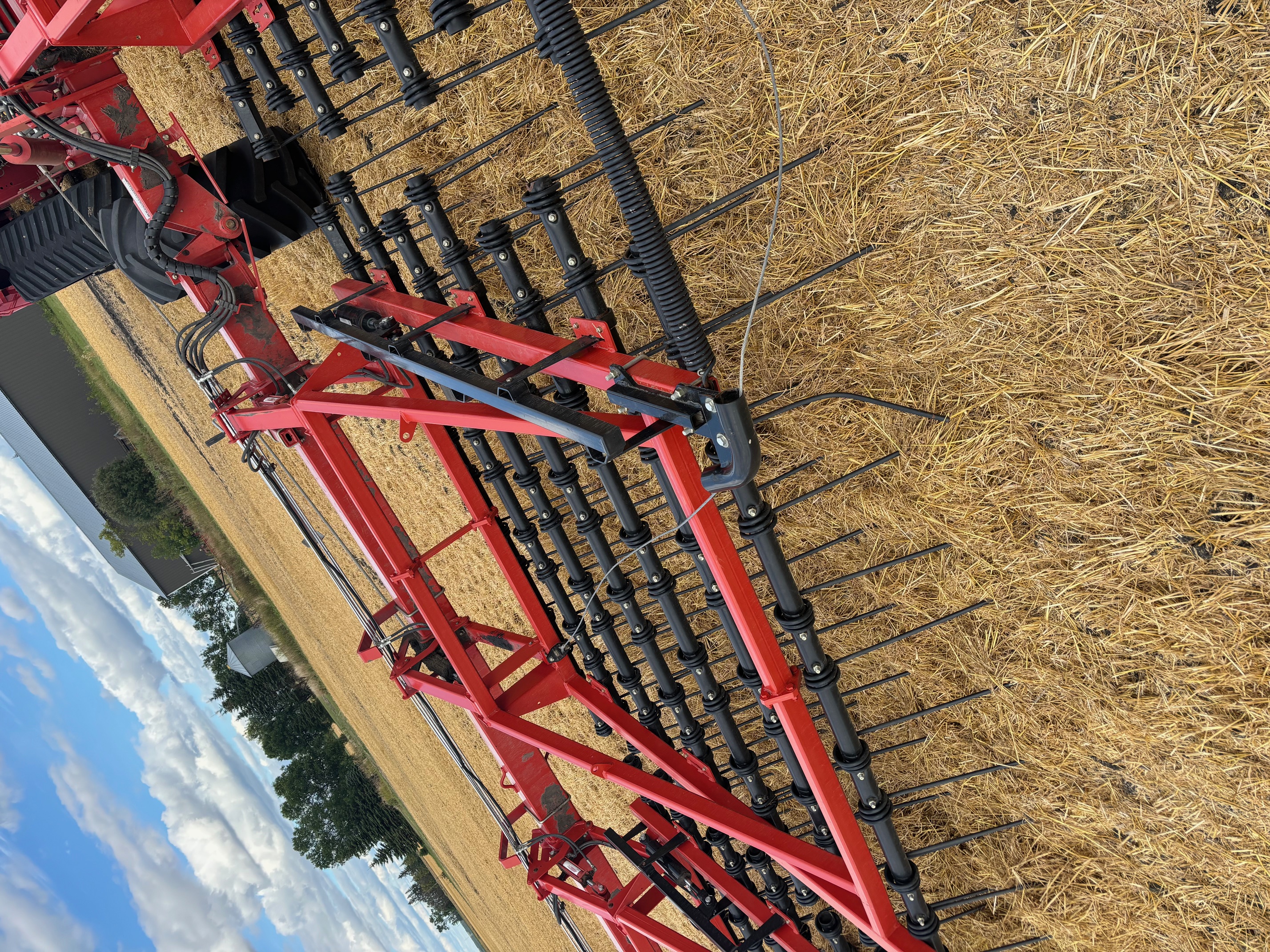 2018 Bourgault XR770-90 Tillage