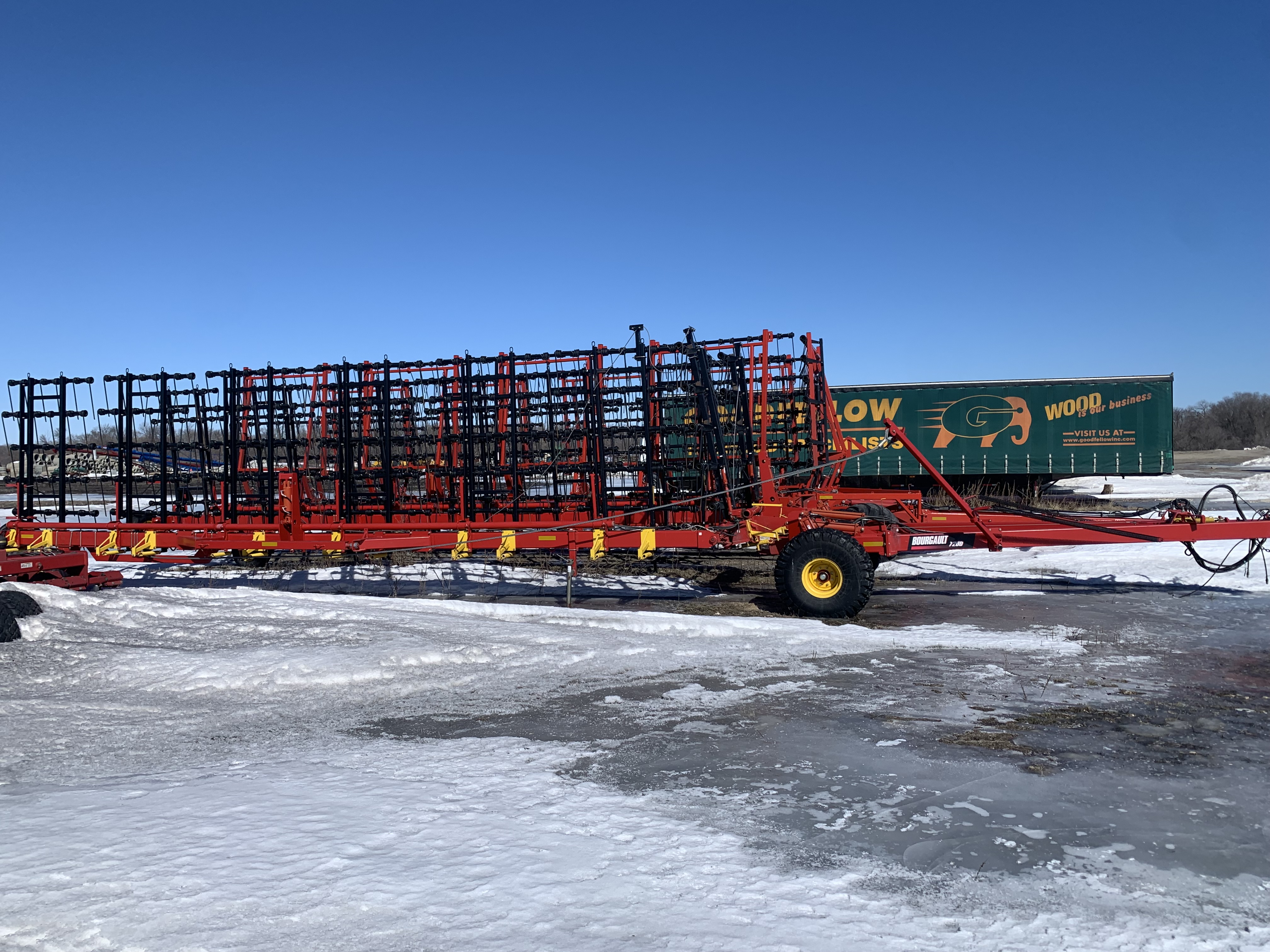 2017 Bourgault 7200 Harrow Heavy