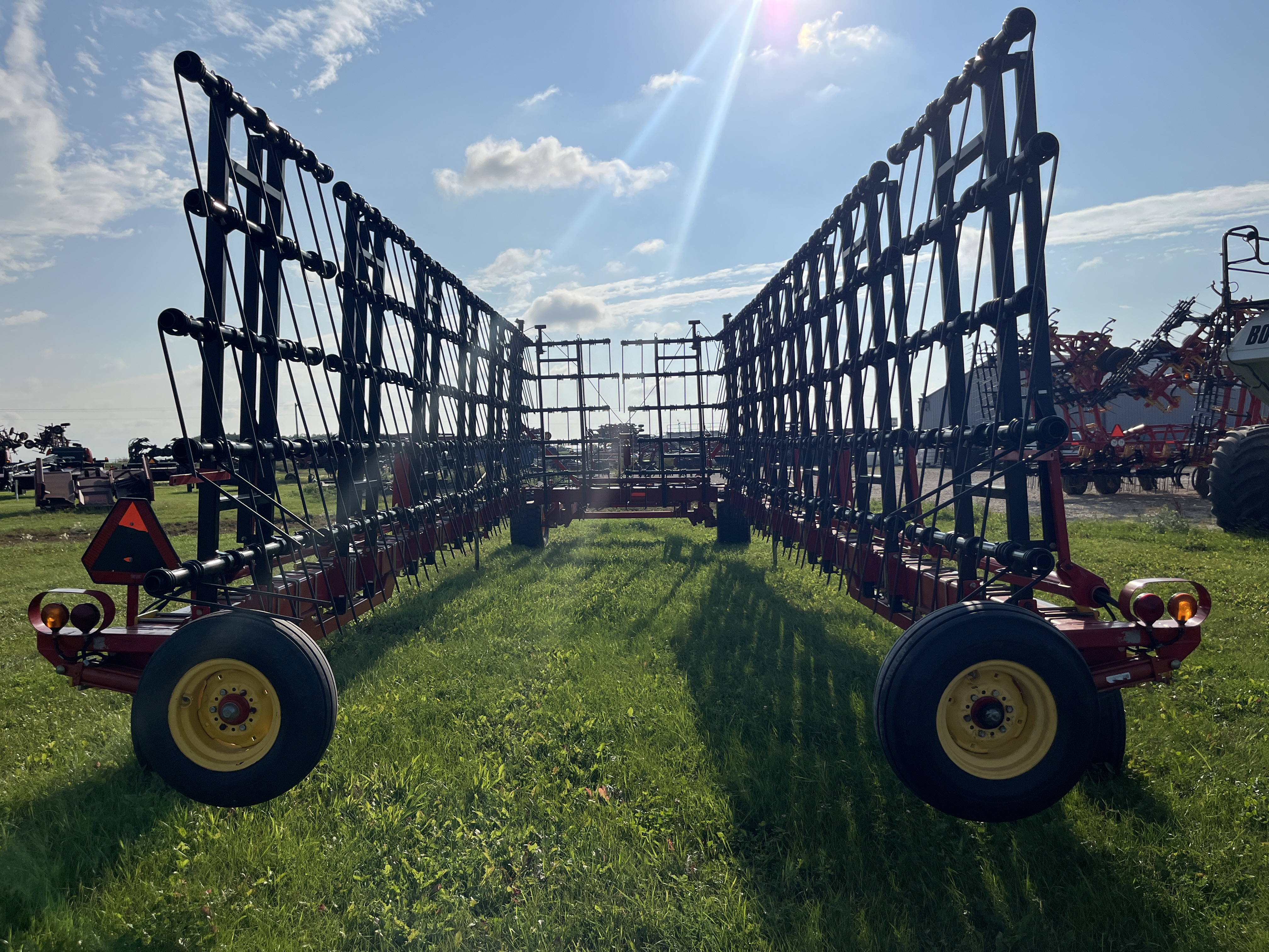 2017 Bourgault 7200 Harrow Heavy