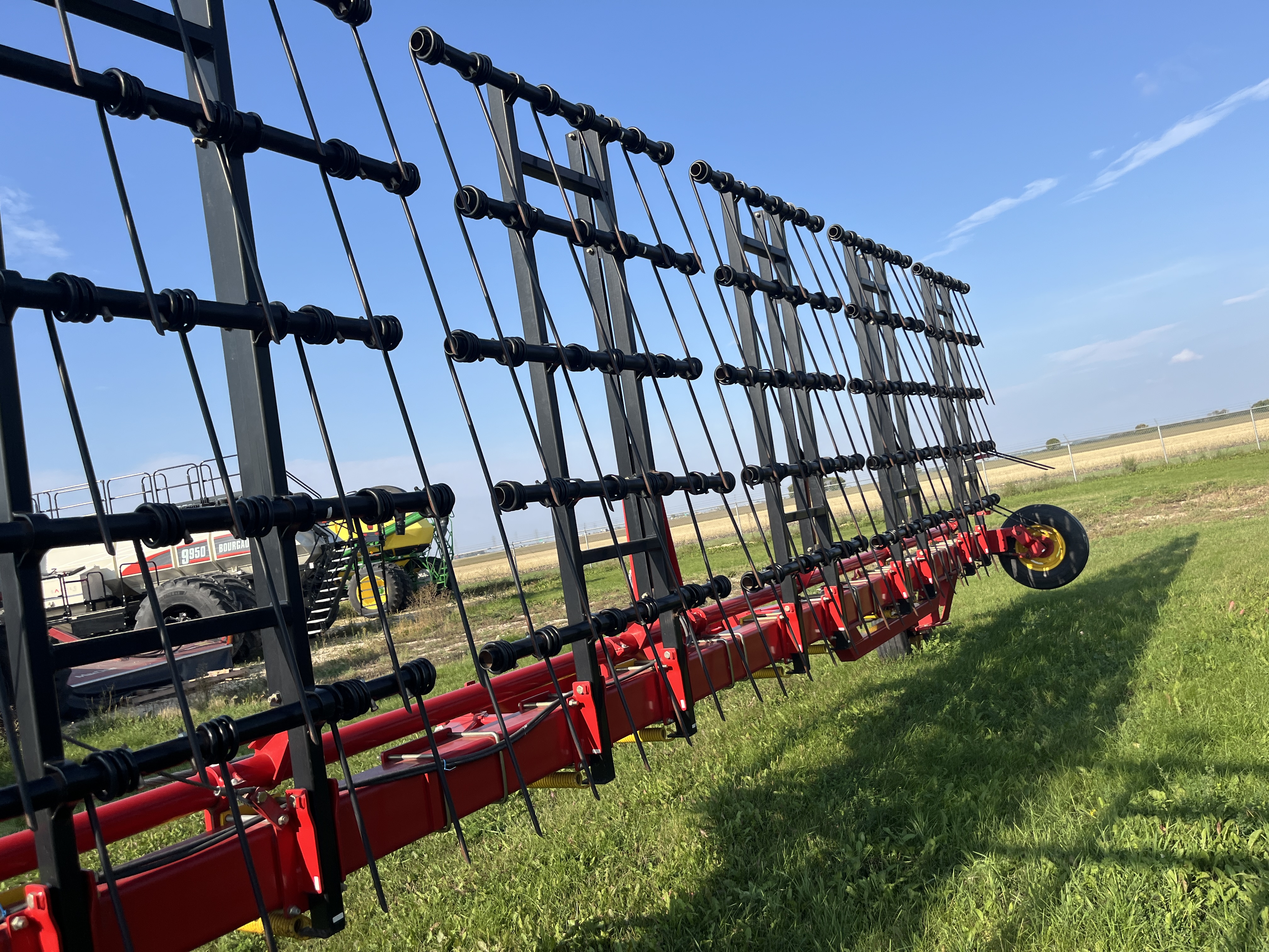 2017 Bourgault 7200 Harrow Heavy