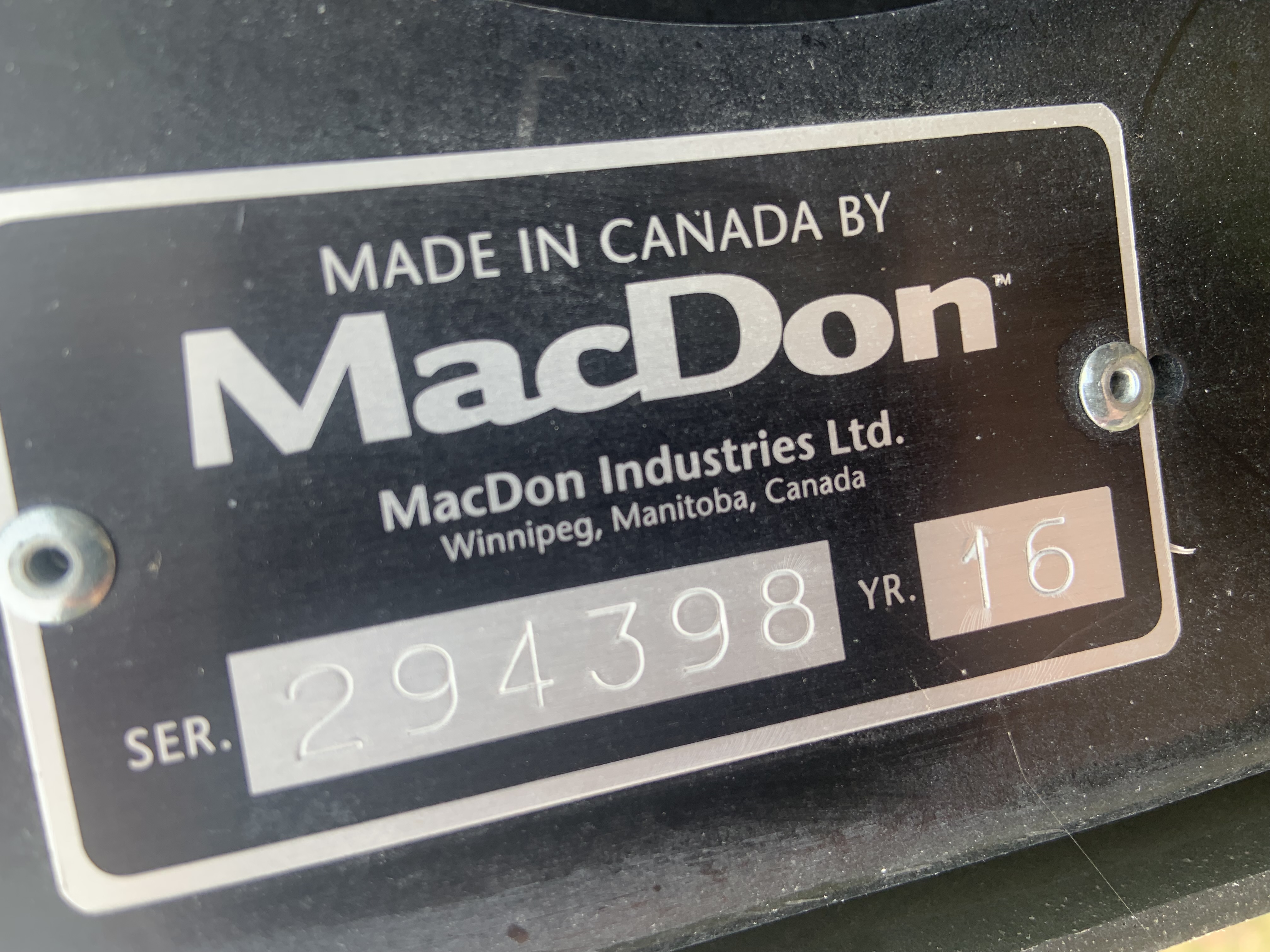 2016 MacDon FD75 Header Combine