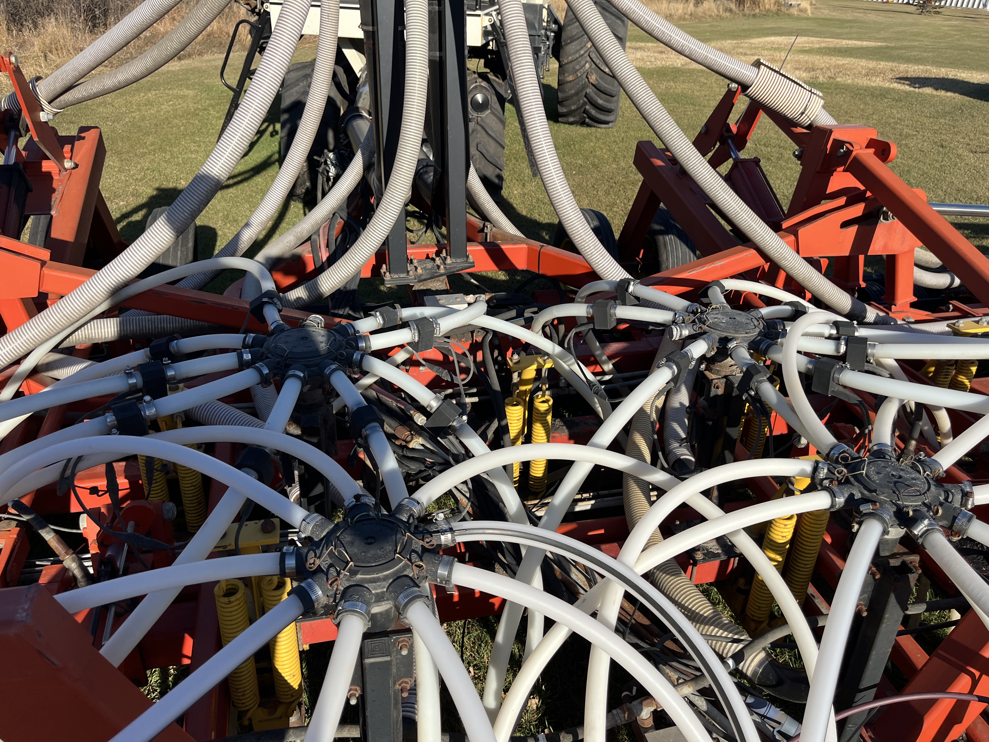 2003 Bourgault 5710 Air Drill