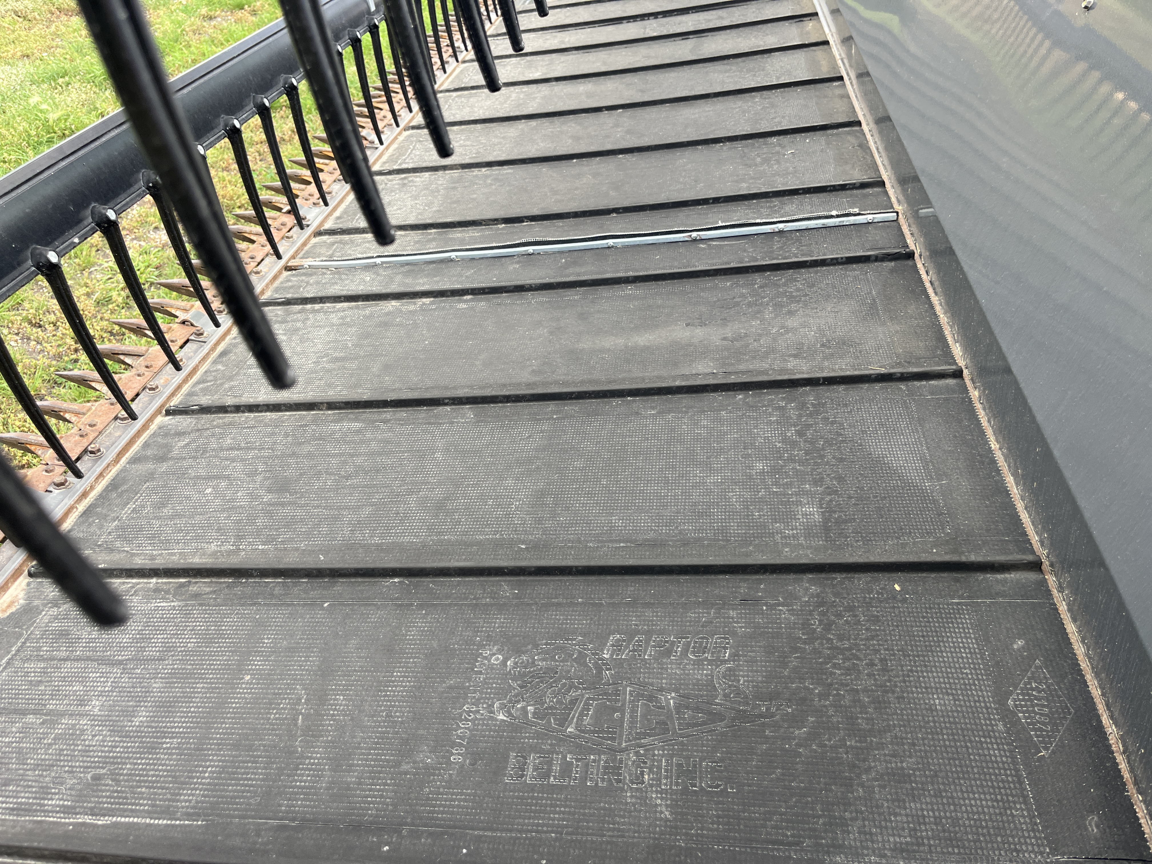 2011 Massey Ferguson 9430 Windrower