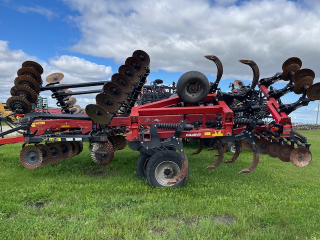 2015 Case IH Ecolo-Tiger 875 Disk Ripper
