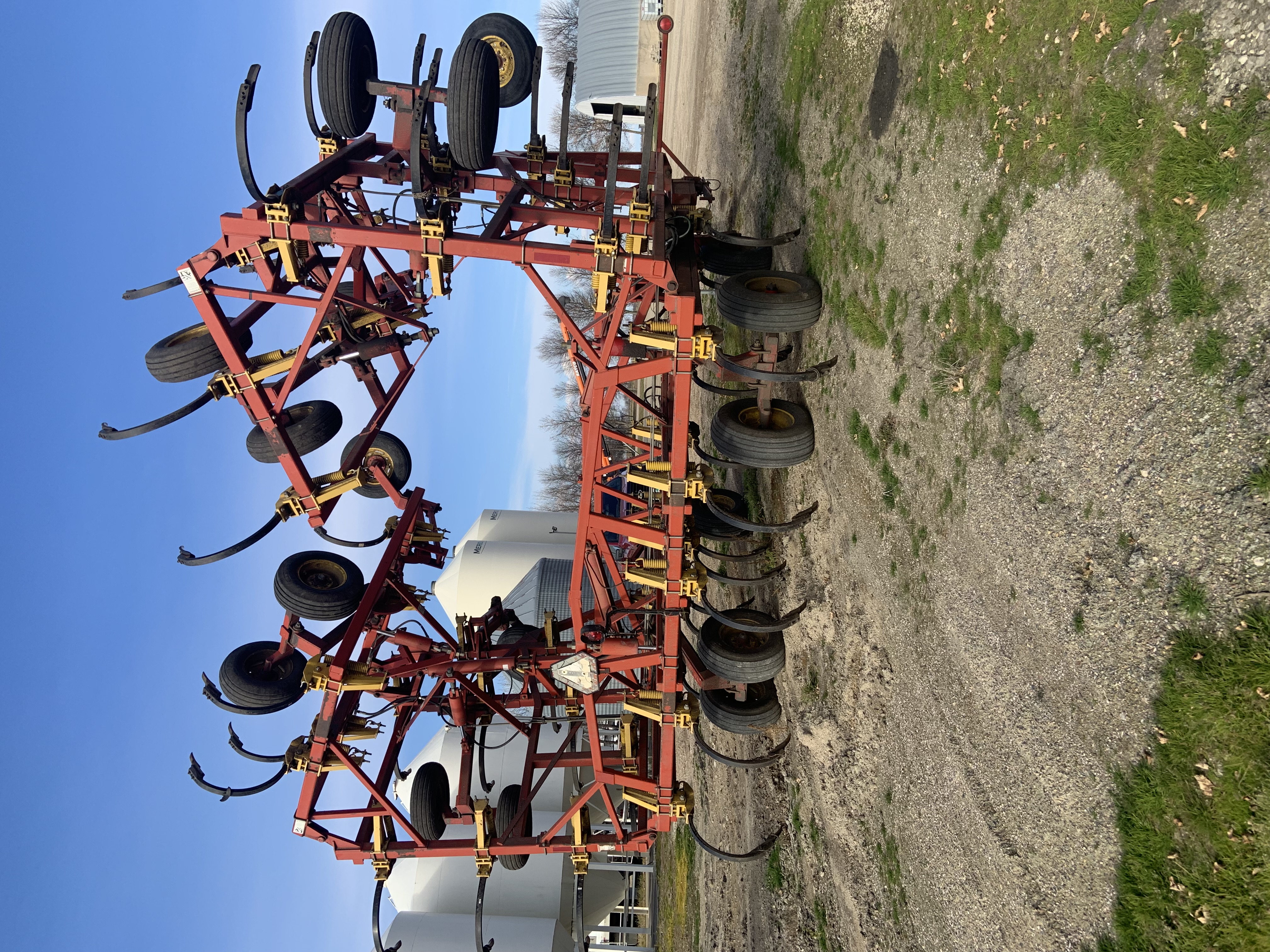 2006 Bourgault 9400 Chisel Plow