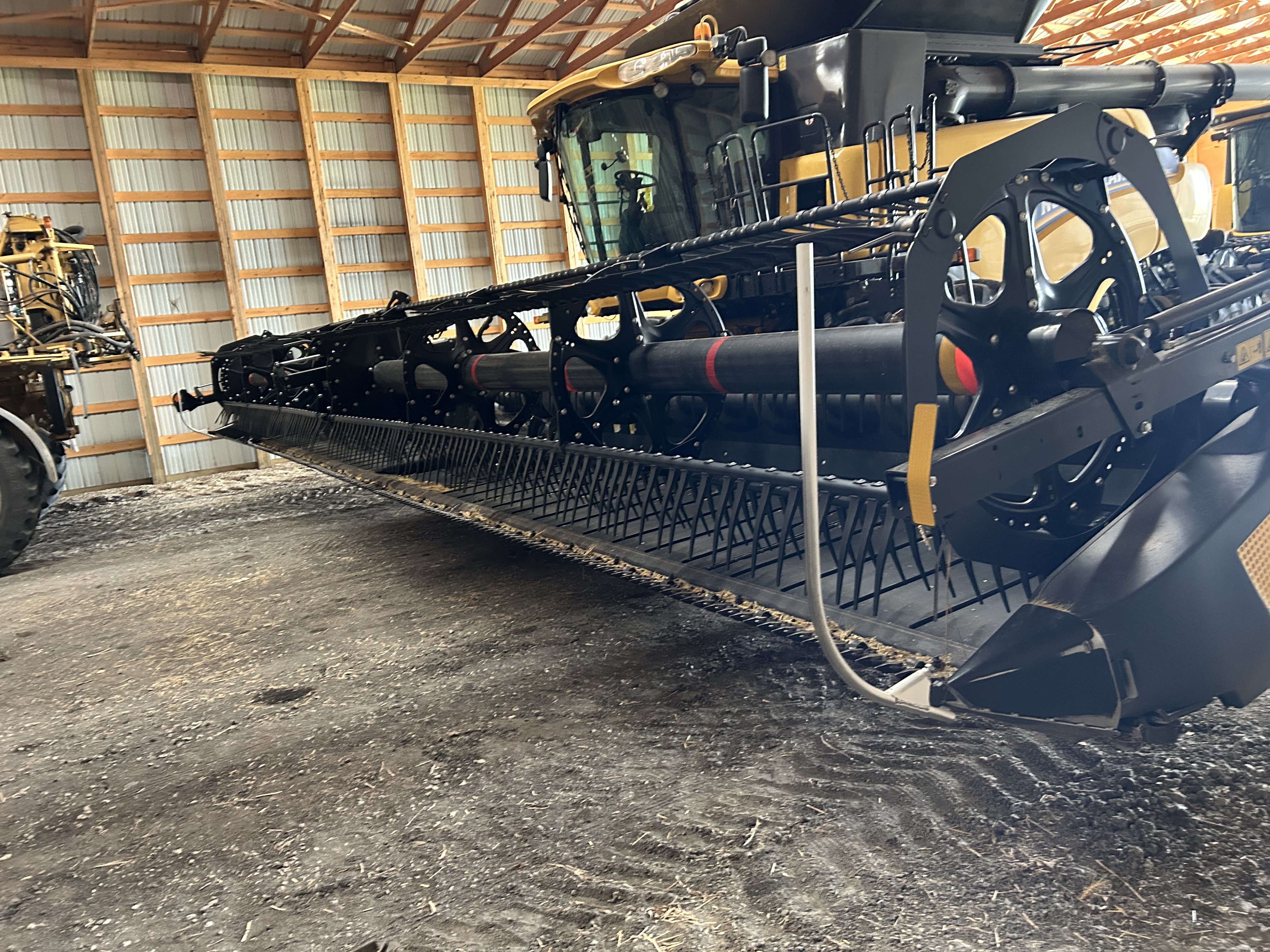 2018 MacDon FD140 Header Combine