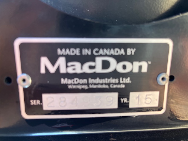 2015 MacDon FD75 Header Combine