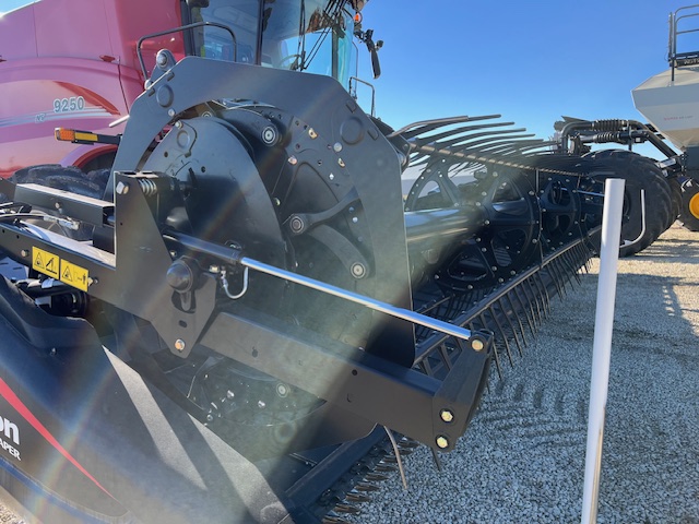 2015 MacDon FD75 Header Combine