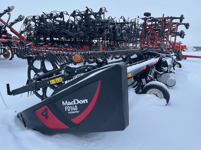 2018 MacDon FD140 Header Combine