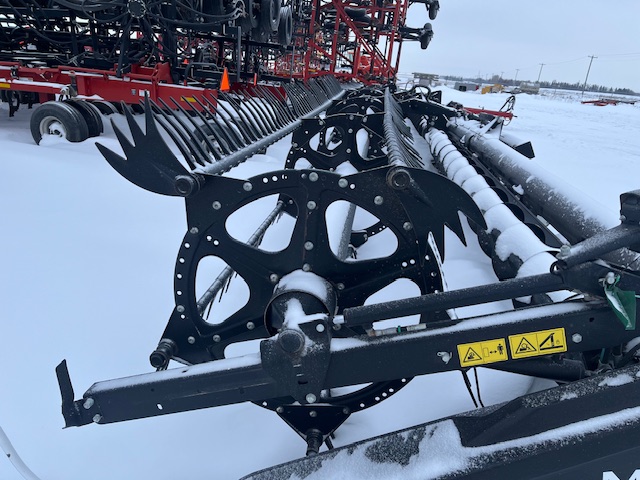 2018 MacDon FD140 Header Combine