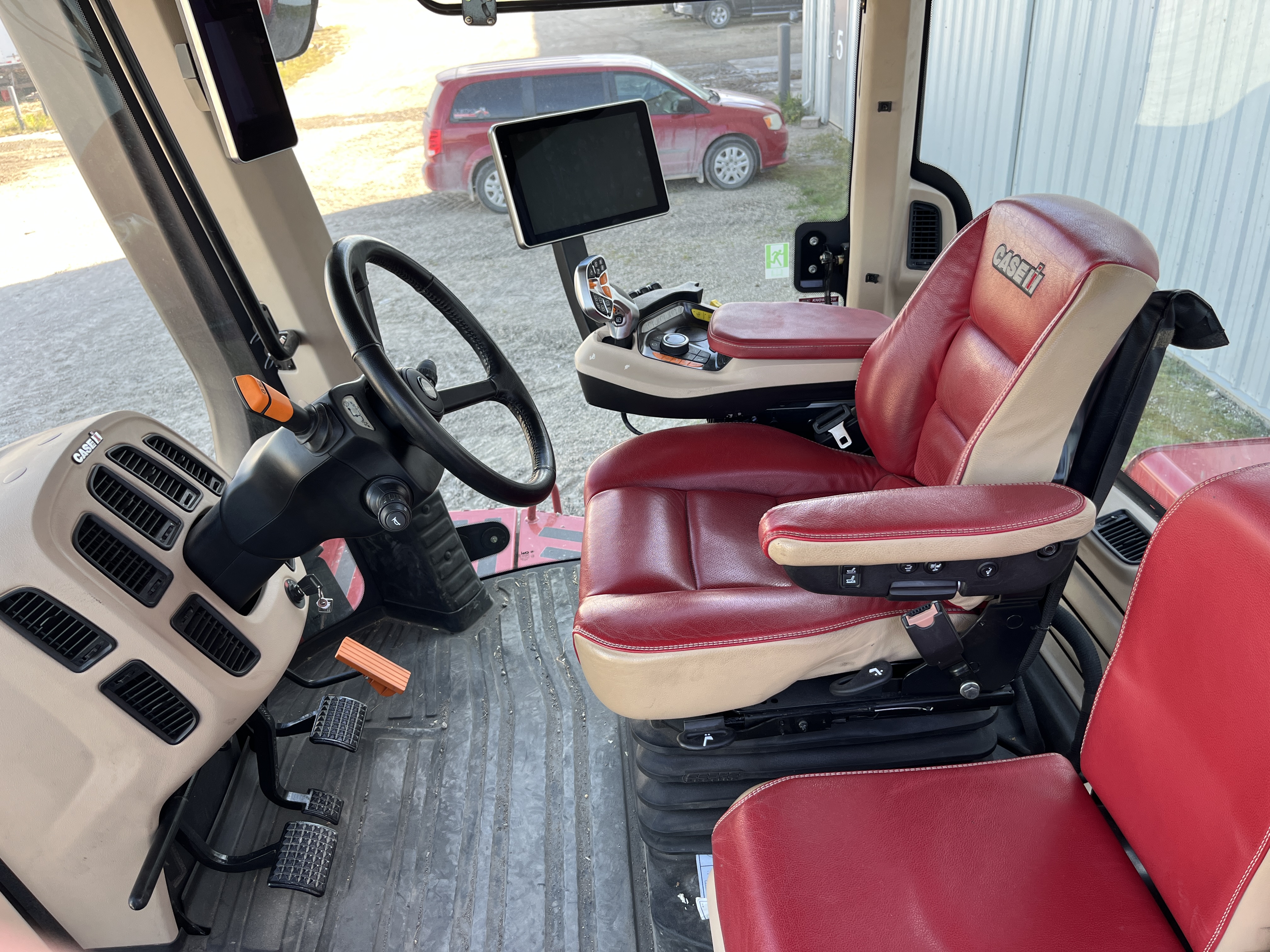 2023 Case IH Steiger 620 Quadtrac Tractor