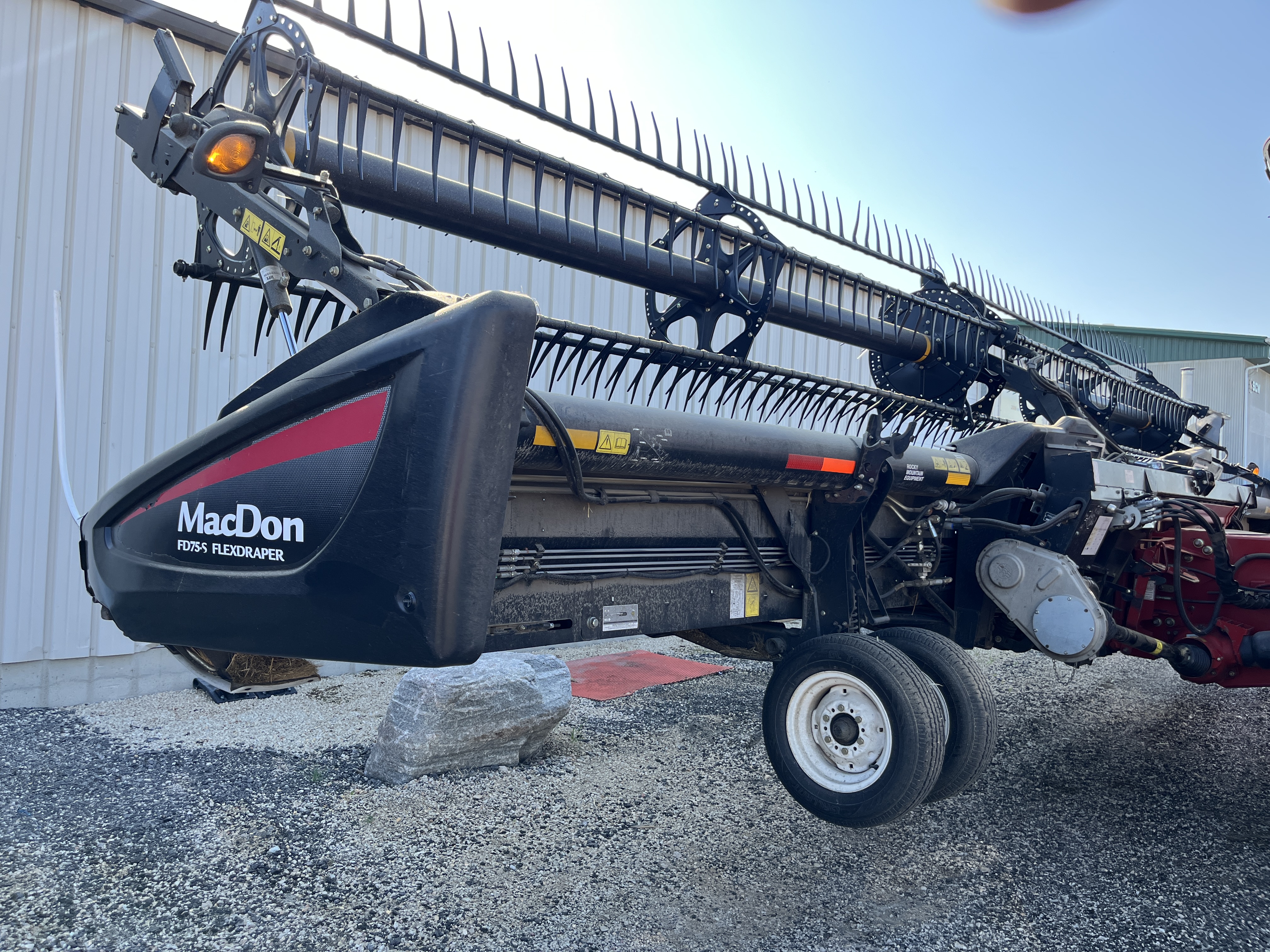 2015 MacDon FD75 Header Flex