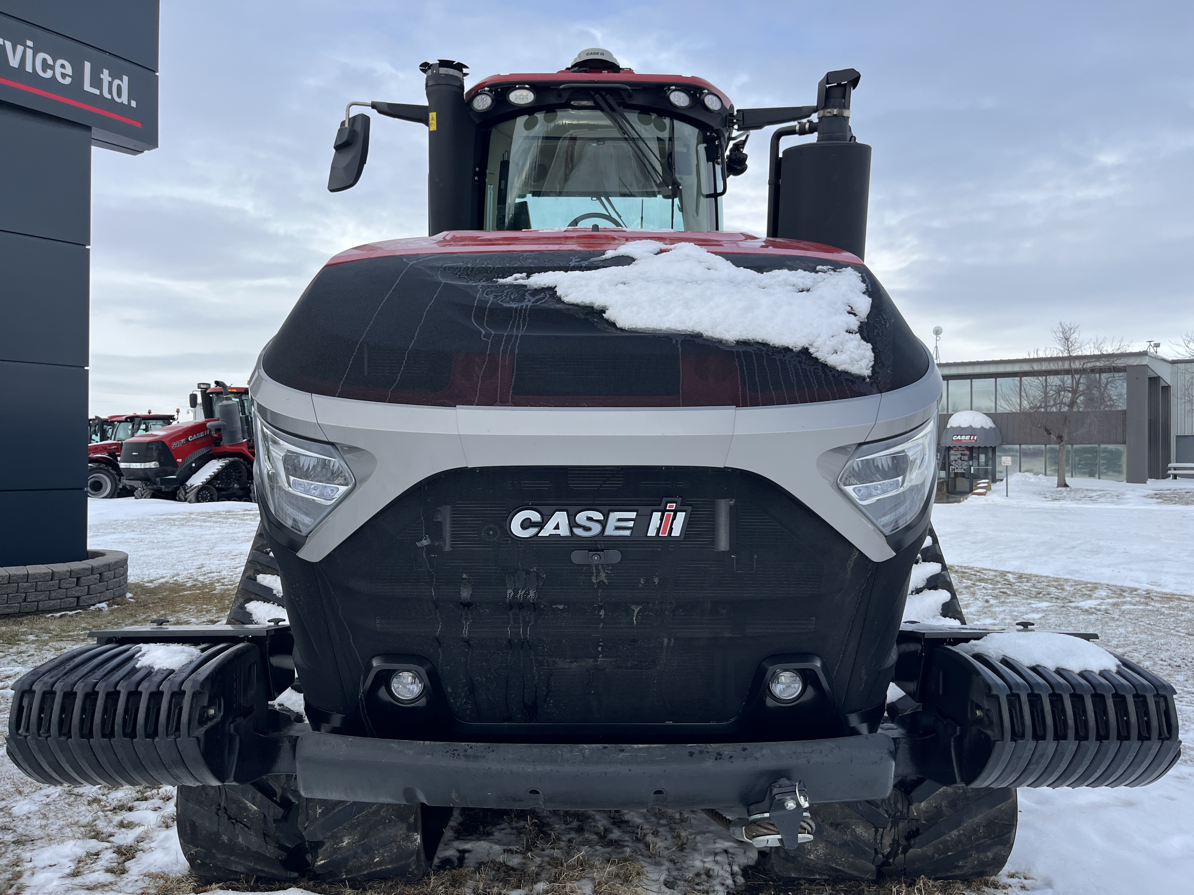 2025 Case IH 715 Tractor