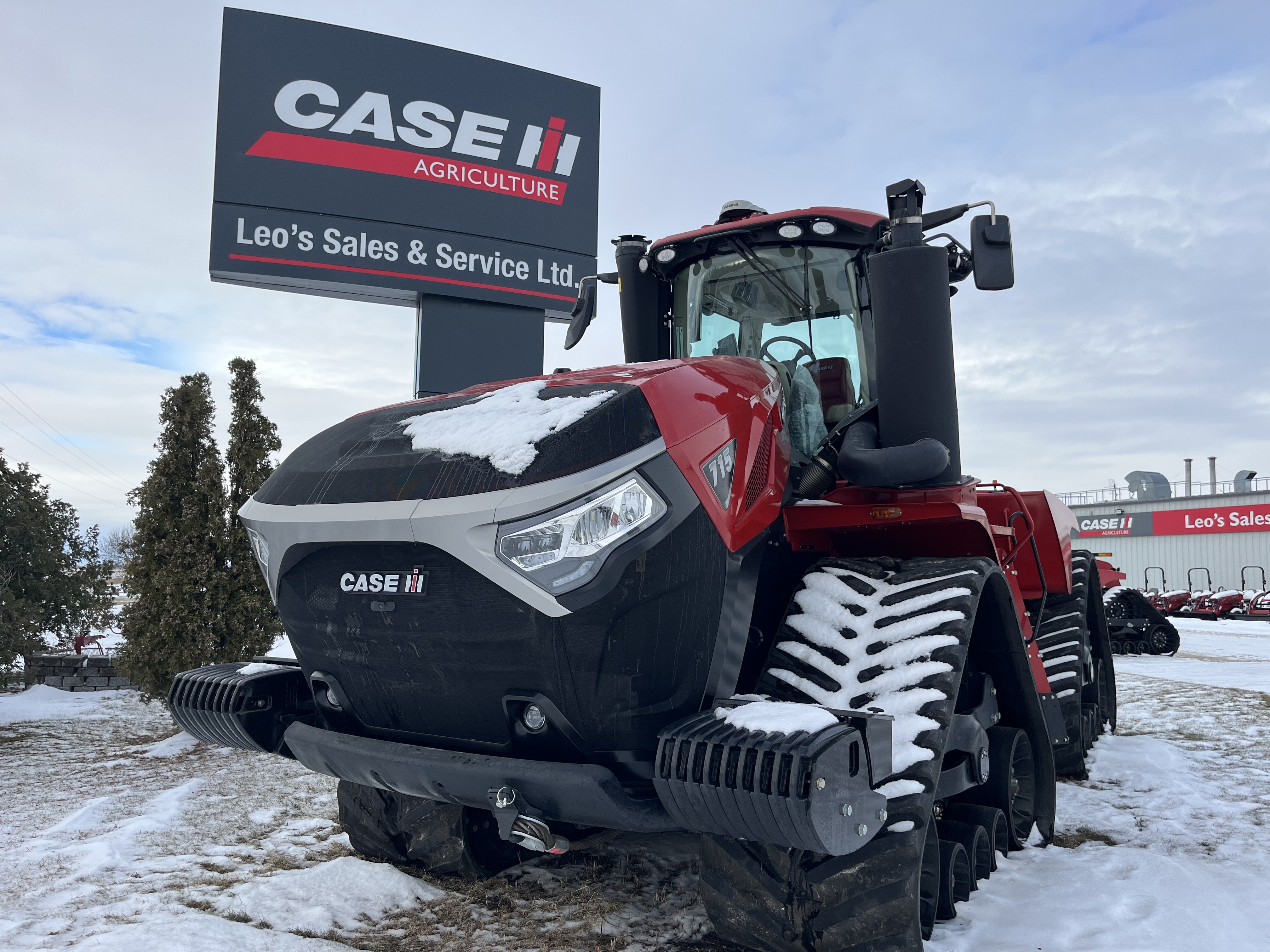 2025 Case IH 715 Tractor