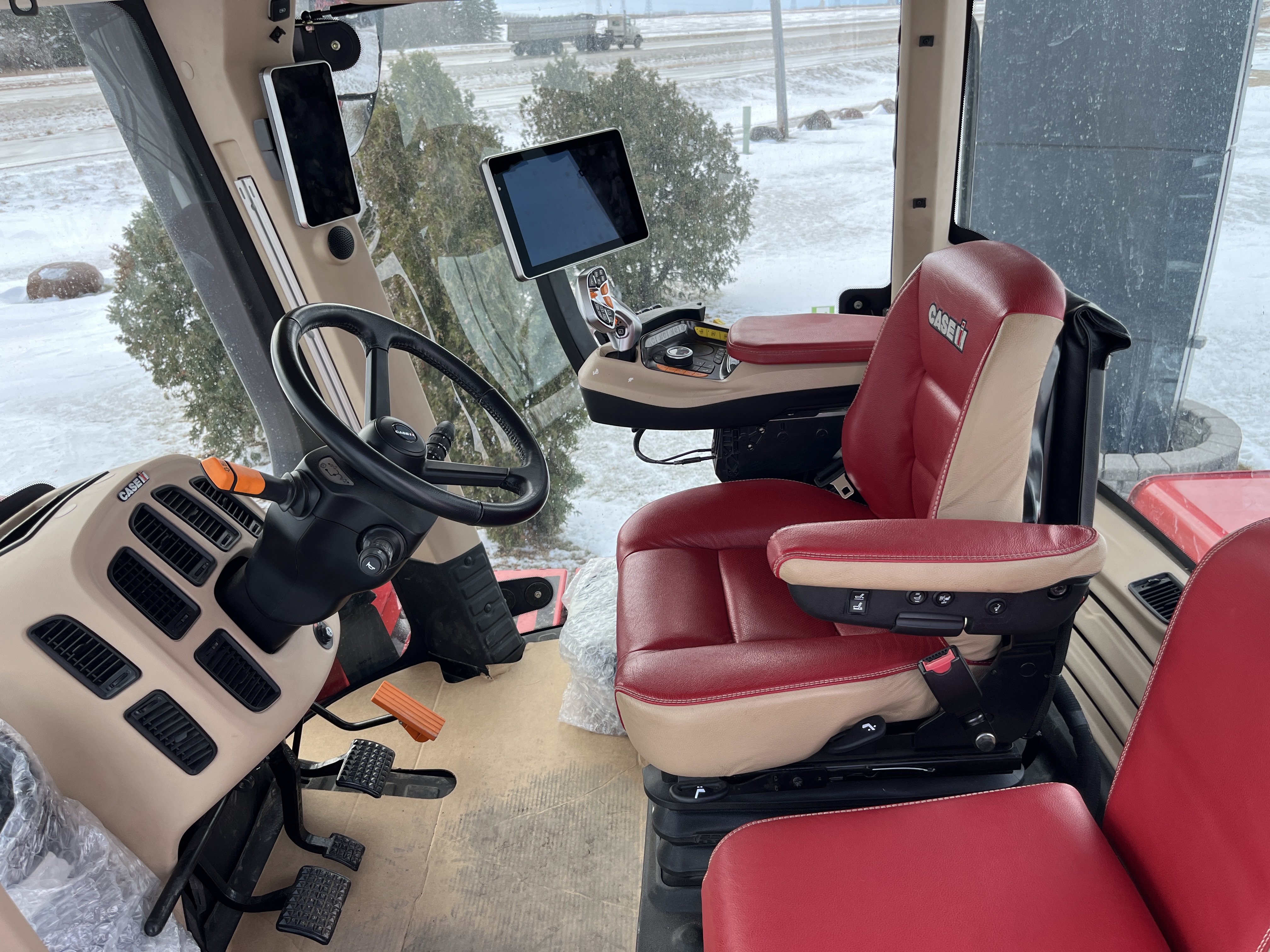 2025 Case IH 715 Tractor