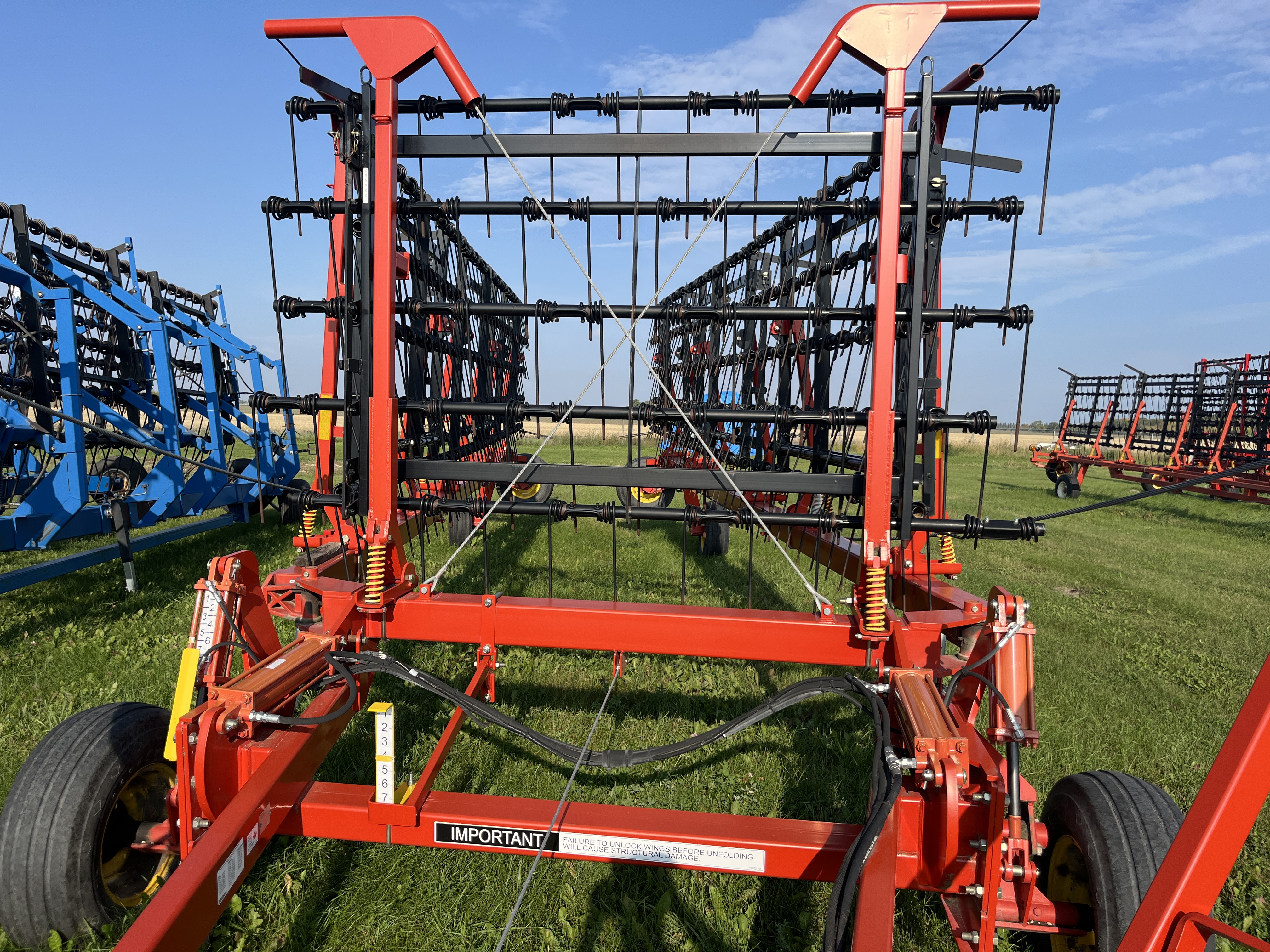 2014 Bourgault 6000 Harrow