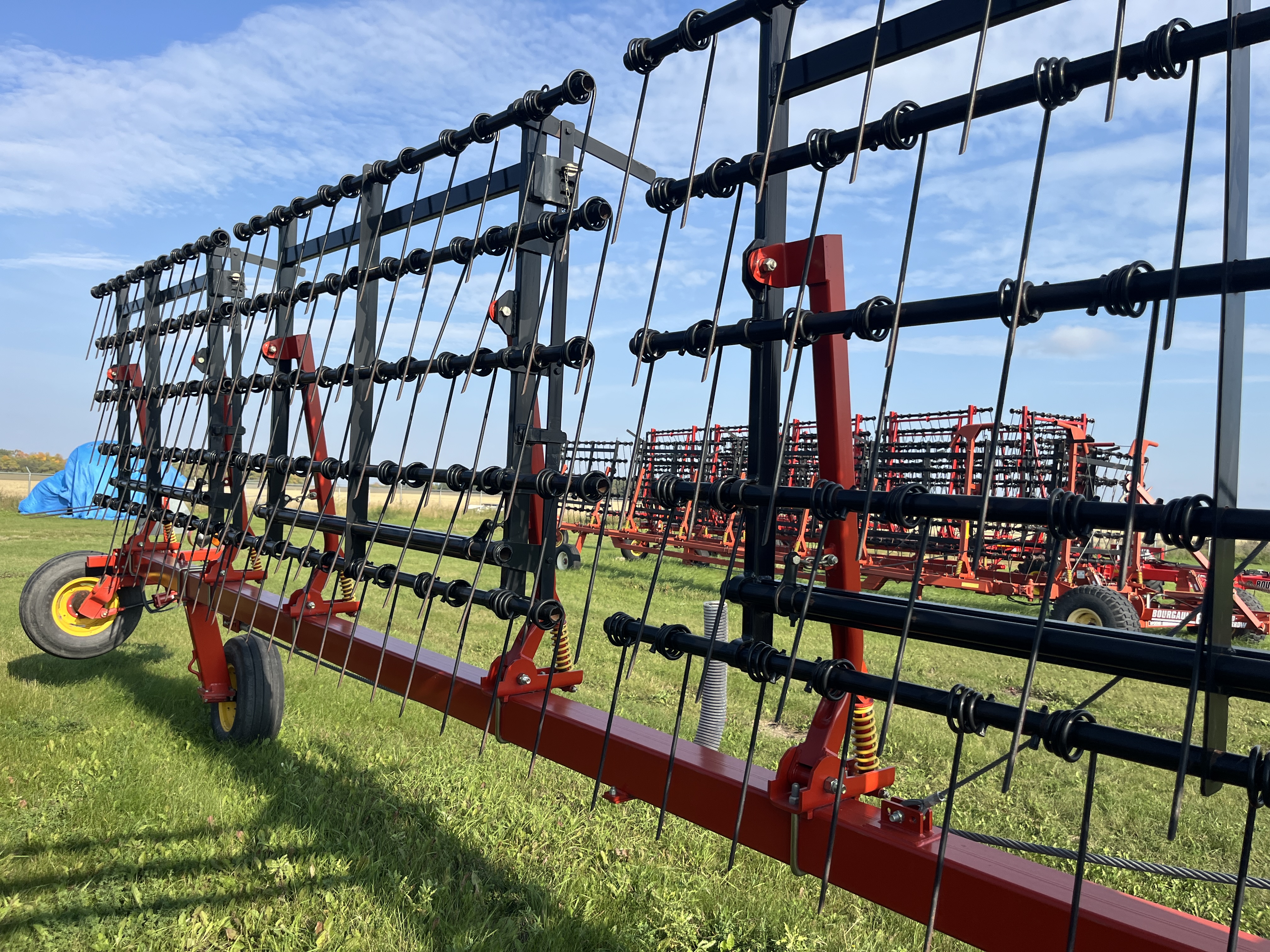 2014 Bourgault 6000 Harrow