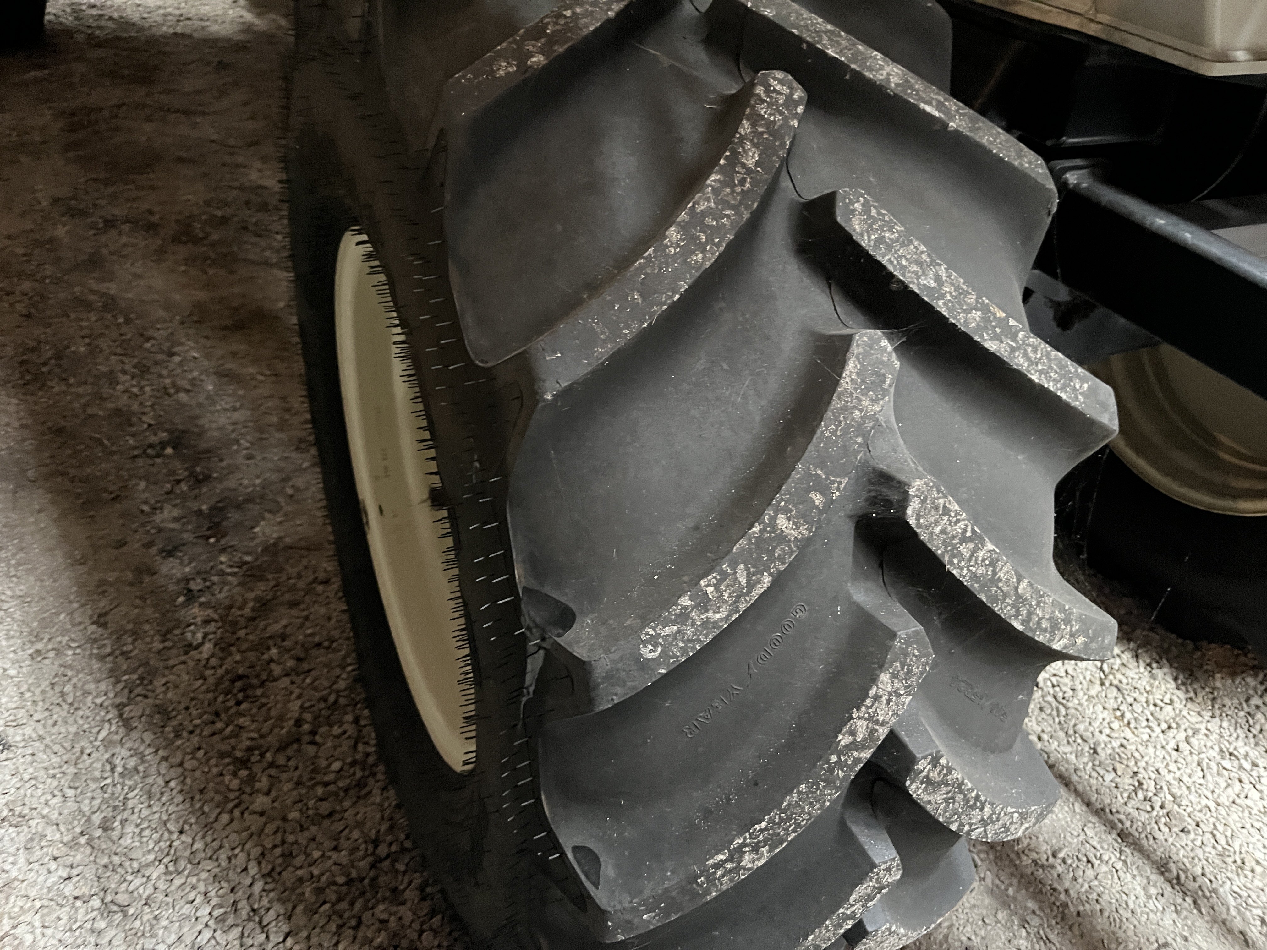 2021 Bourgault 3720/8450 Air Seeder