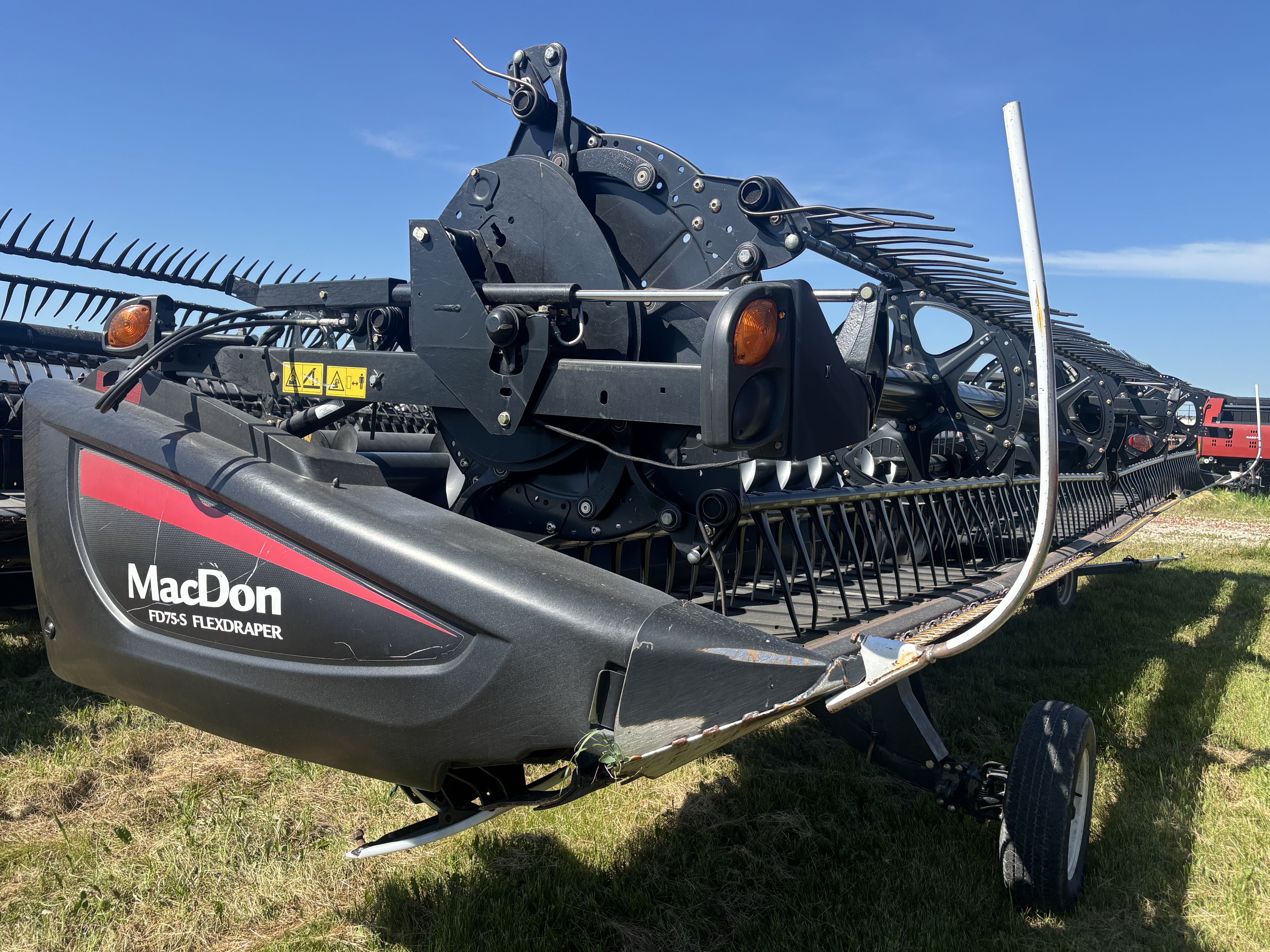 2016 MacDon FD75 Header