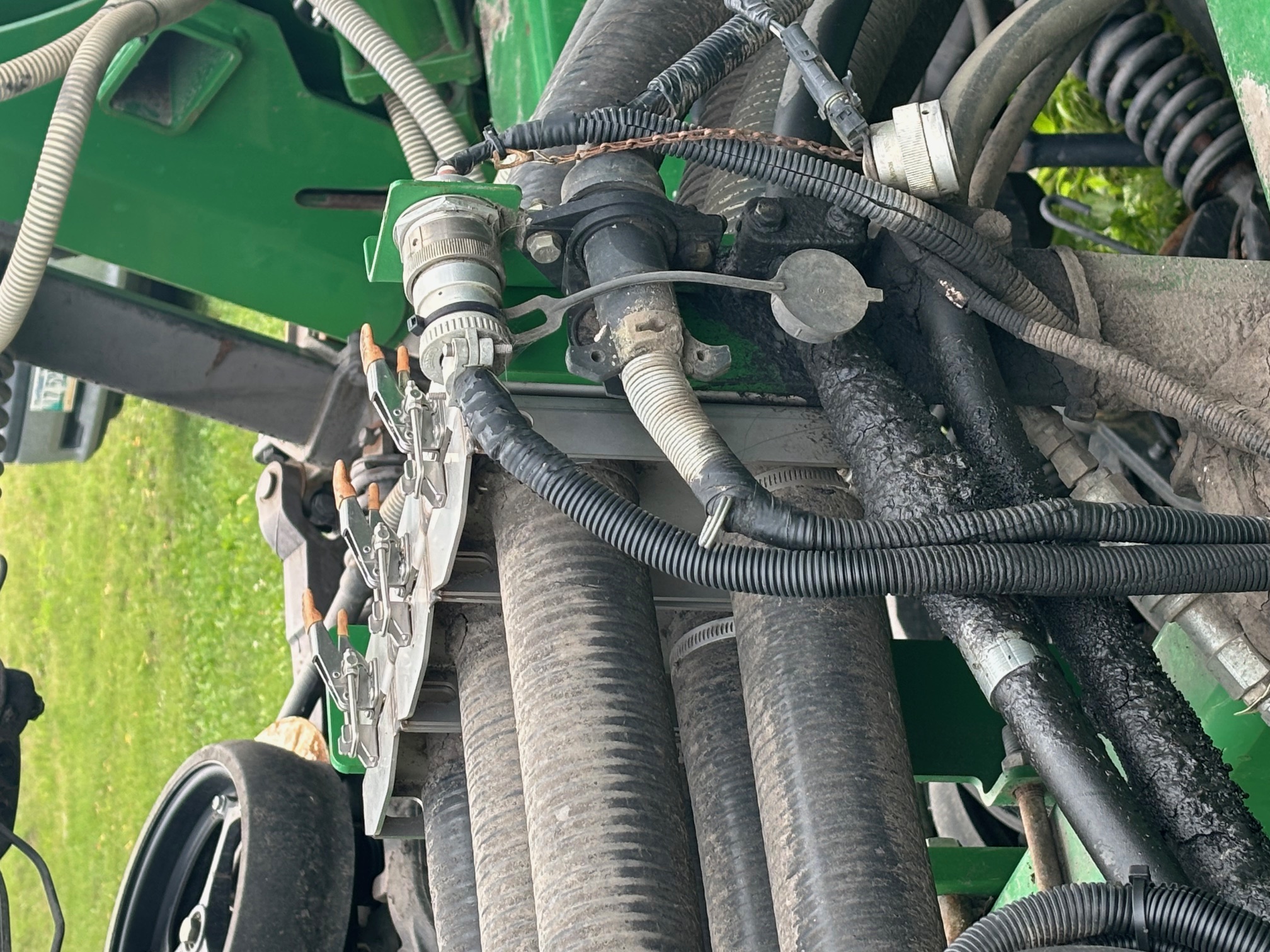 2011 John Deere 1895 Air Seeder