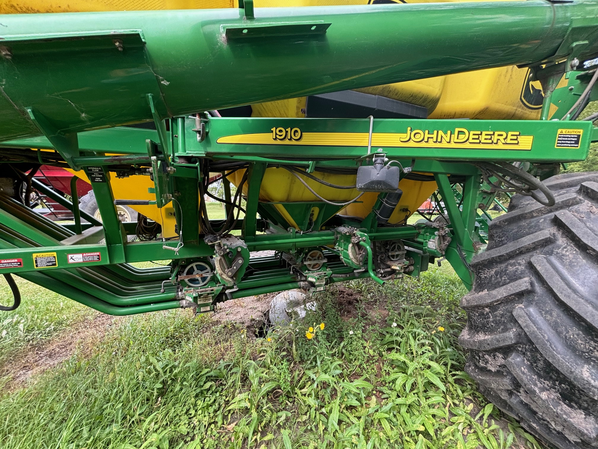 2011 John Deere 1895 Air Seeder