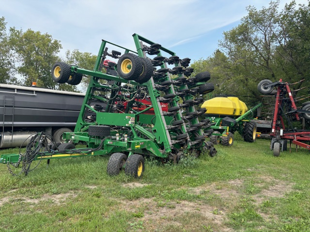 2011 John Deere 1895 Air Seeder
