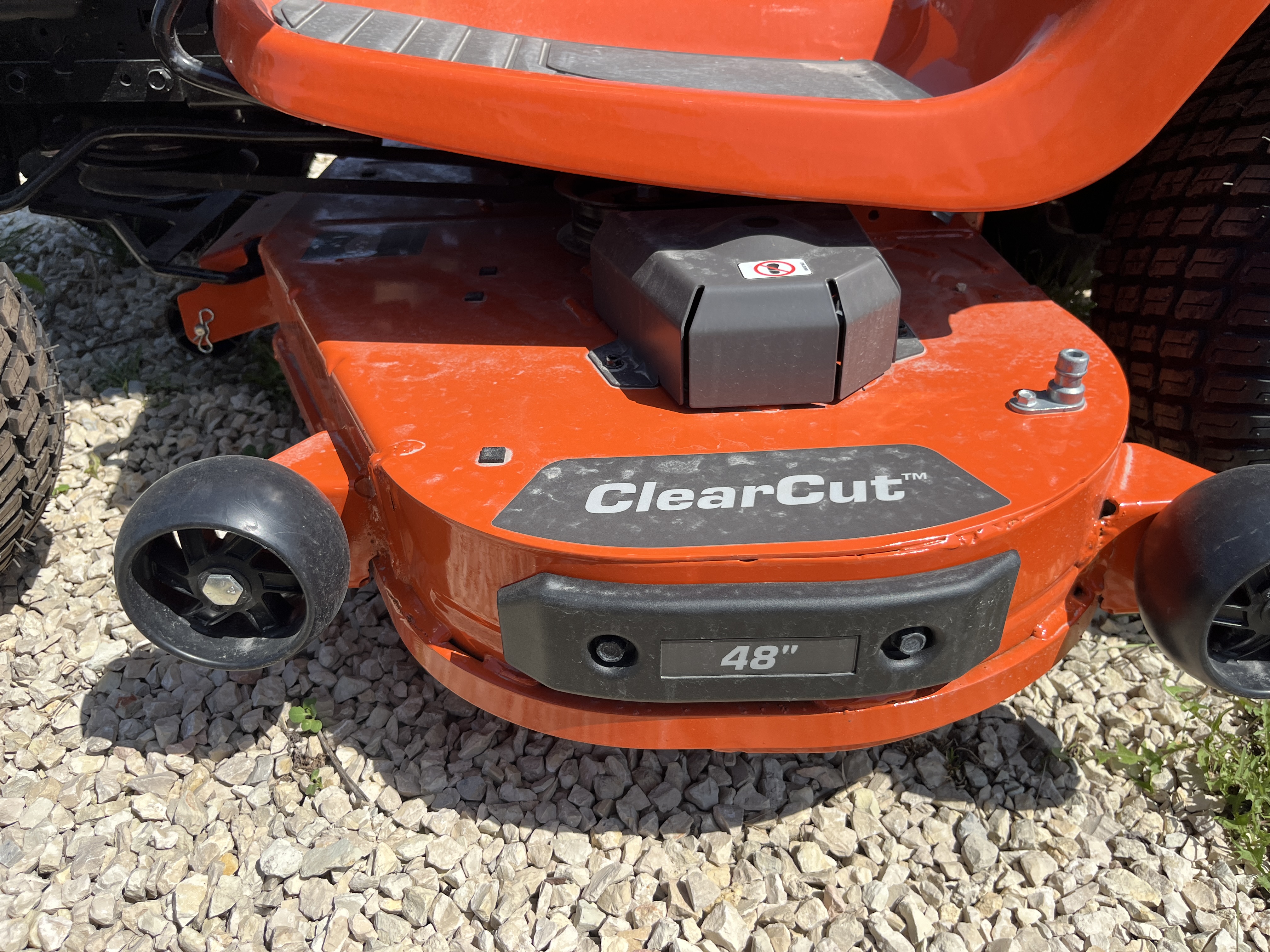 2024 Husqvarna TS248XD Mower/Riding