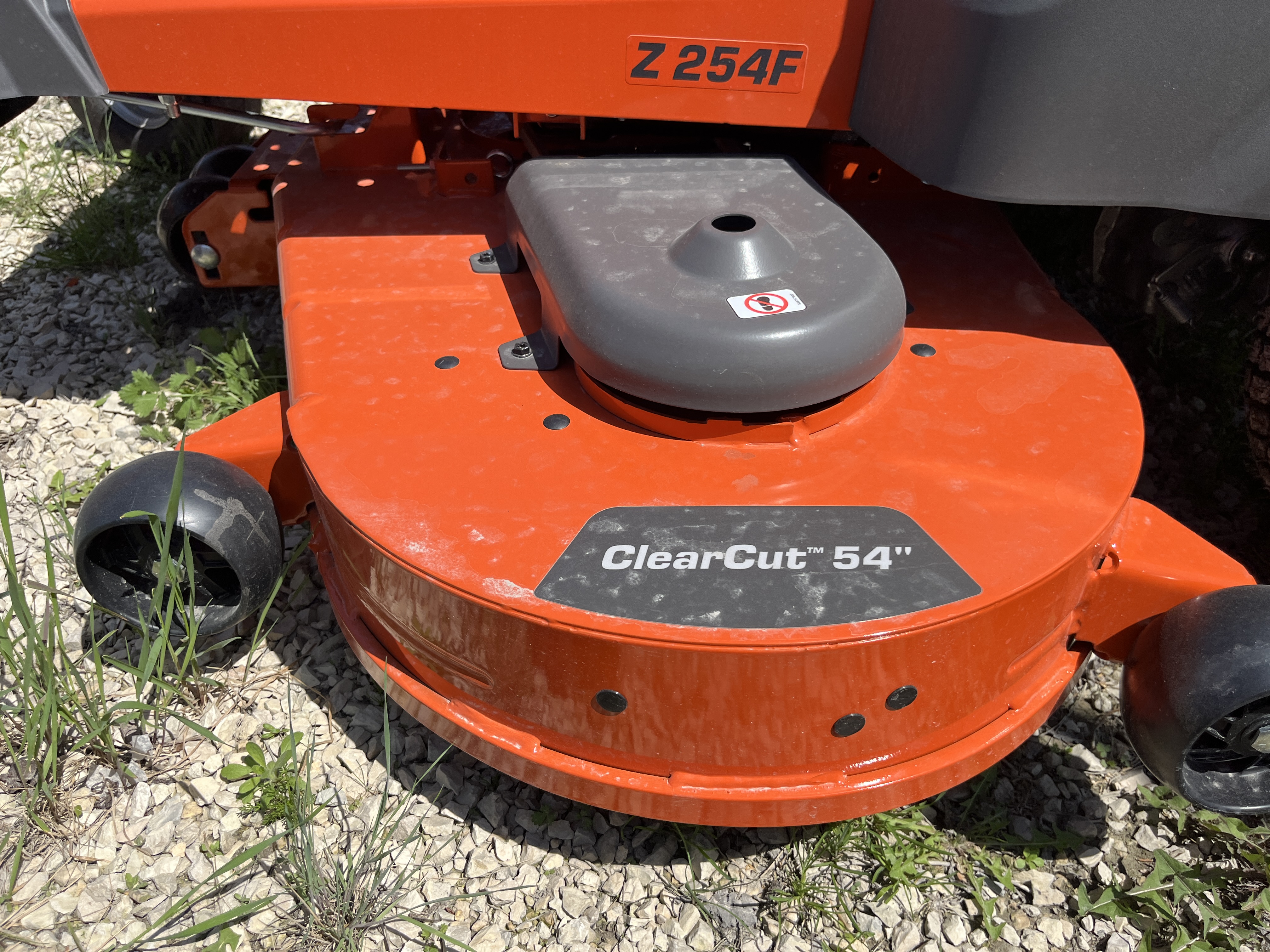 2026 Husqvarna Z254F Mower/Riding