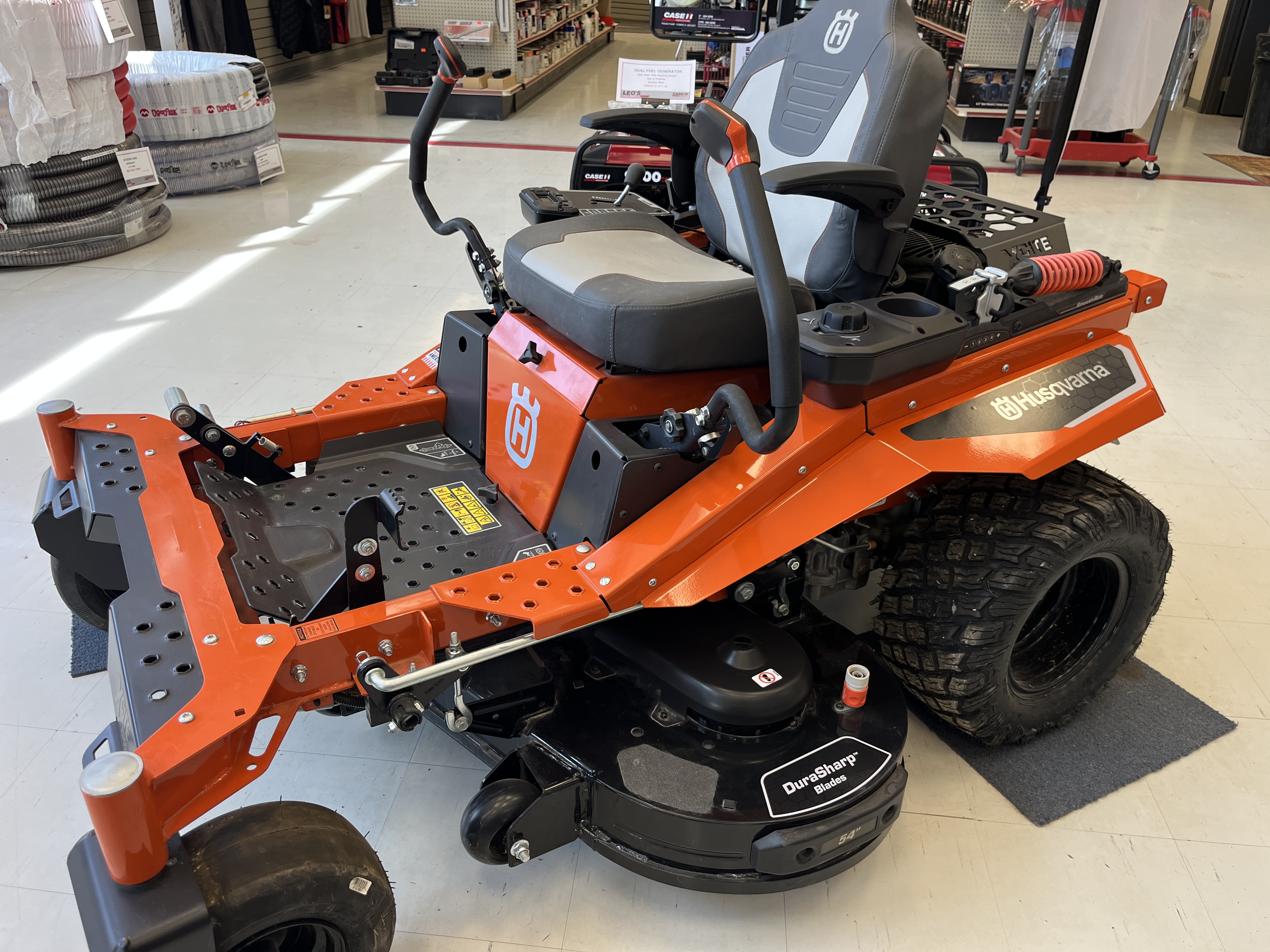2024 Husqvarna XCITE Z350 Mower/Zero Turn
